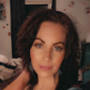 Meet your Posher, Stephanie m